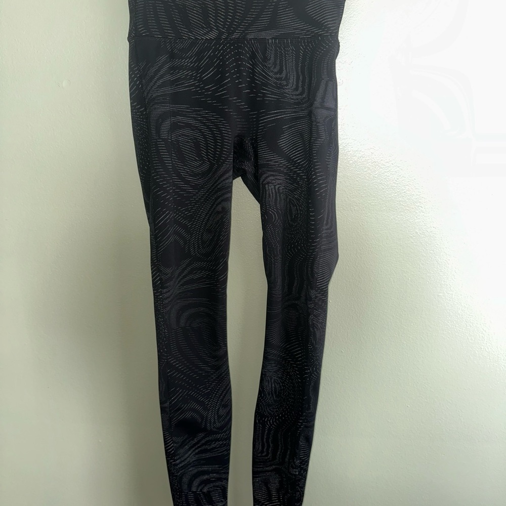 Fabletics Motion365 Black Patterned Leggings